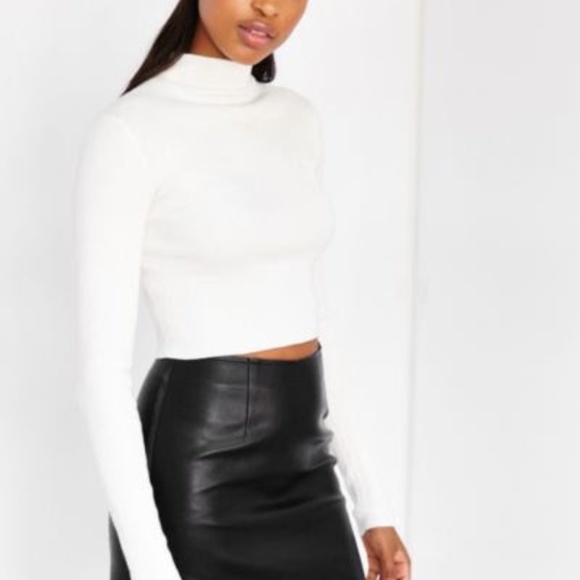 Unif x UO fine gauge cropped sweater - Picture 2 of 9